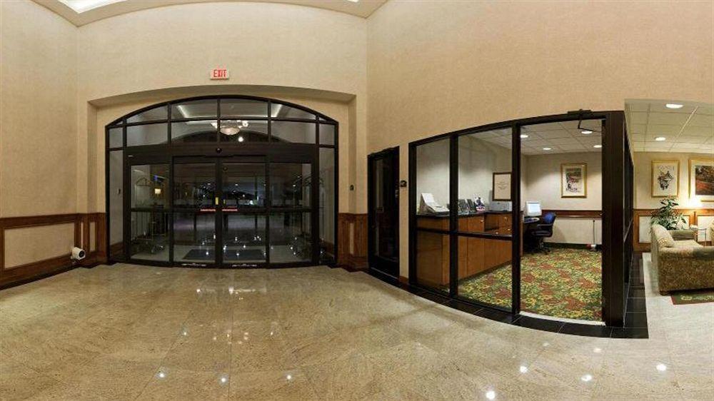 Holiday Inn Express Hotel & Suites Canton By Ihg Exterior photo