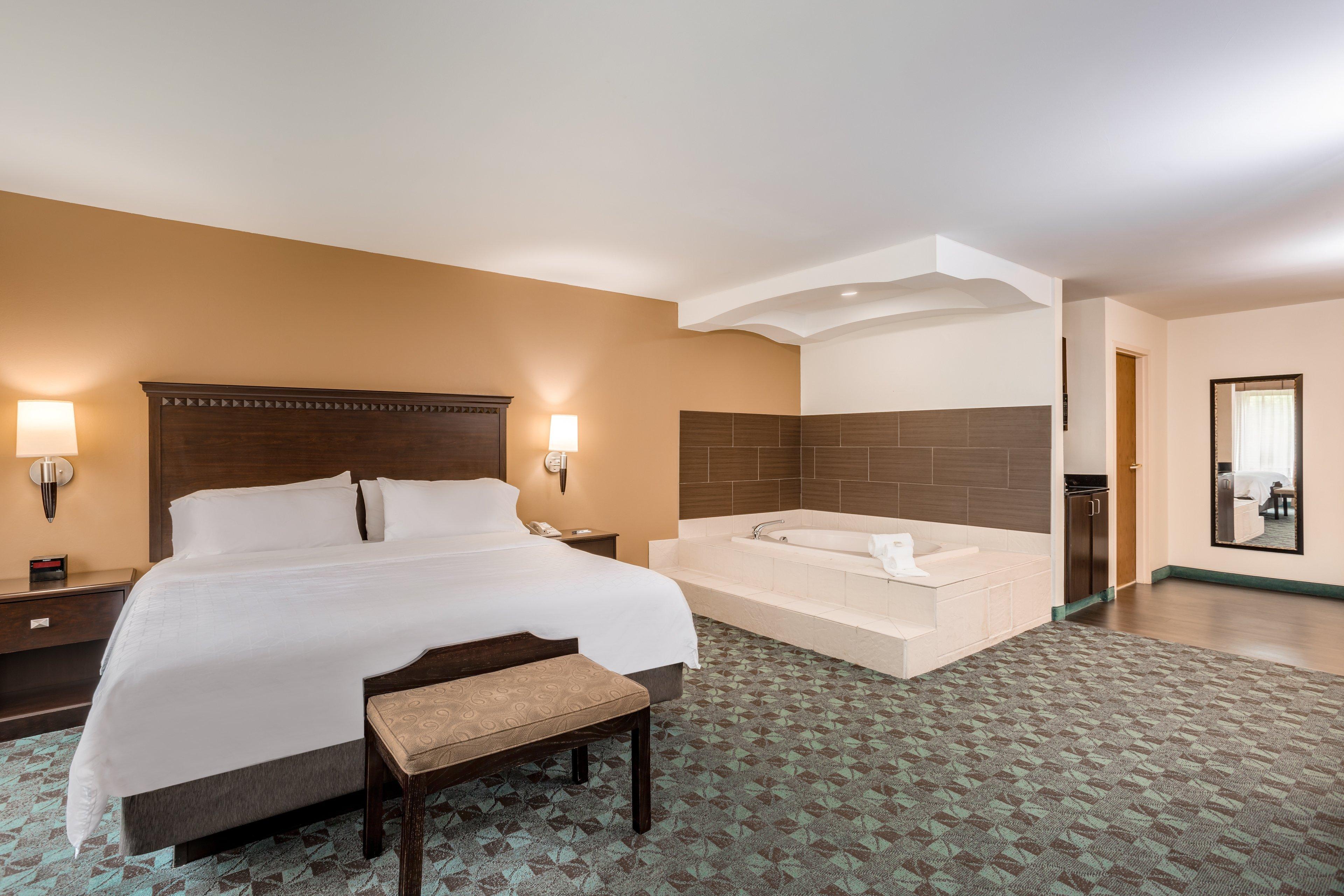 Holiday Inn Express Hotel & Suites Canton By Ihg Exterior photo
