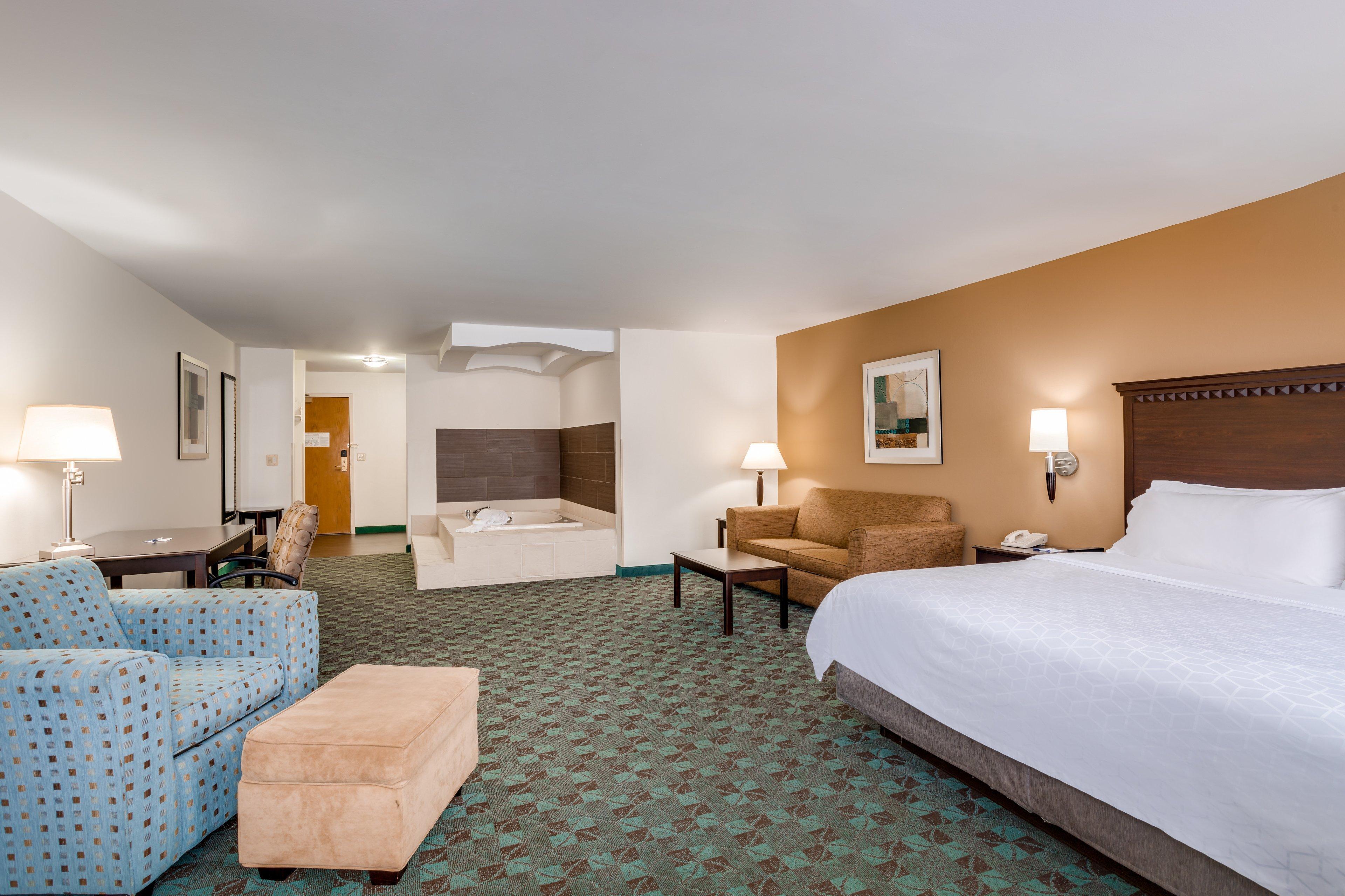 Holiday Inn Express Hotel & Suites Canton By Ihg Exterior photo