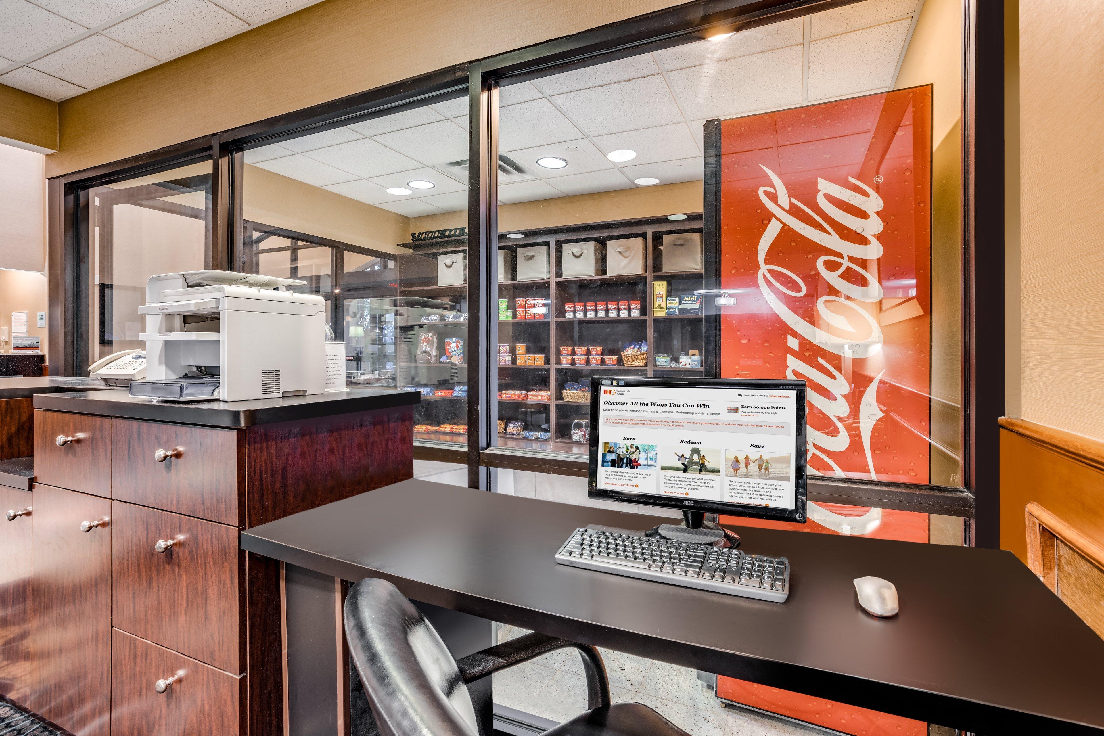 Holiday Inn Express Hotel & Suites Canton By Ihg Exterior photo