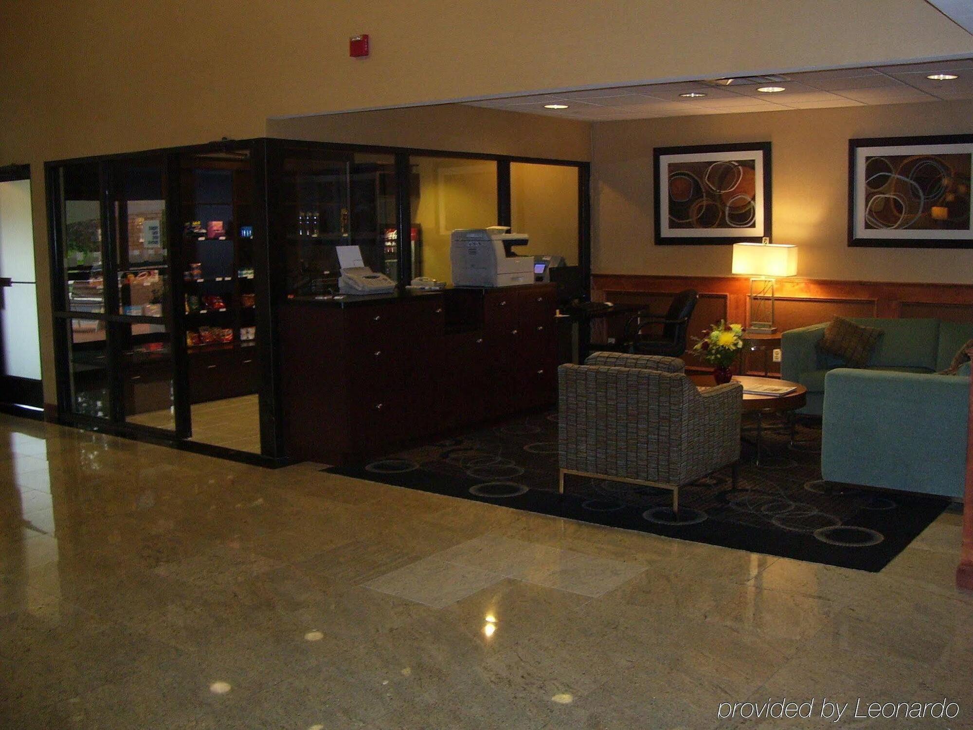 Holiday Inn Express Hotel & Suites Canton By Ihg Exterior photo